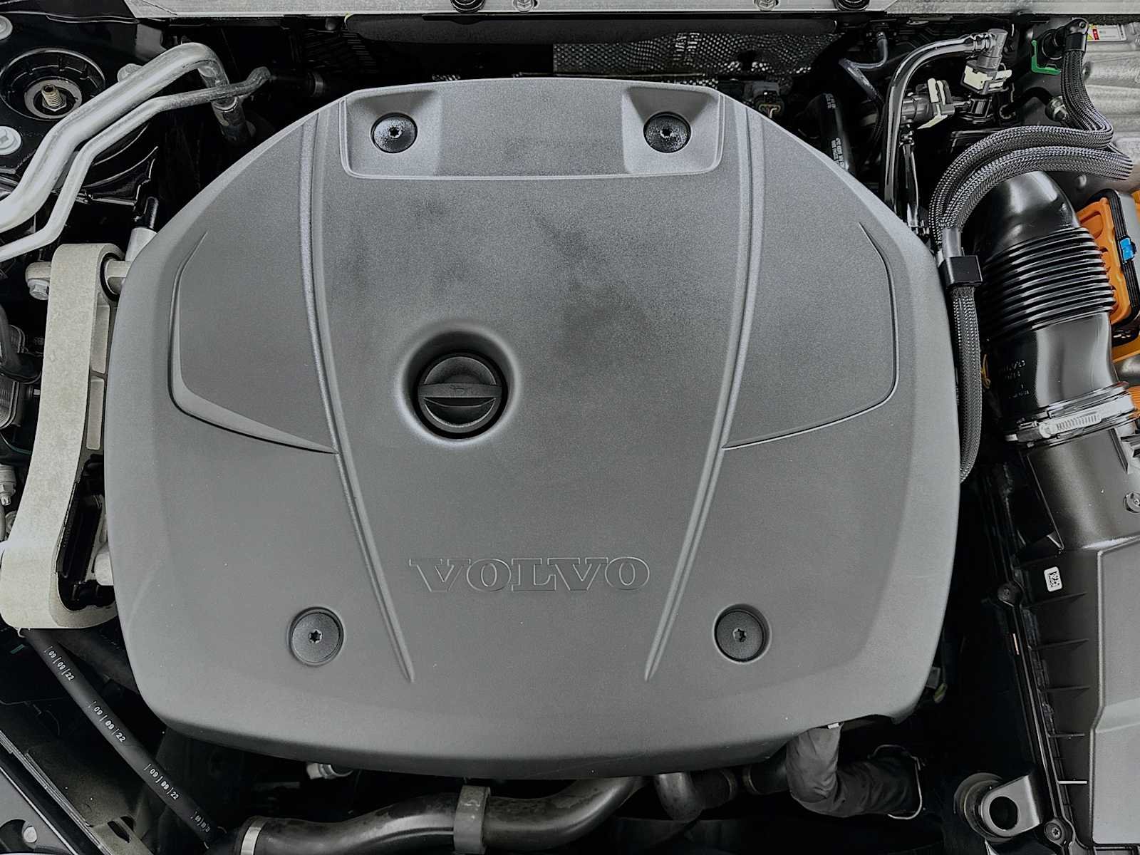 Certified Used 2023 Onyx Black Volvo Plus image 28