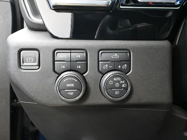 Used 2023 Blue Chevrolet RST image 37