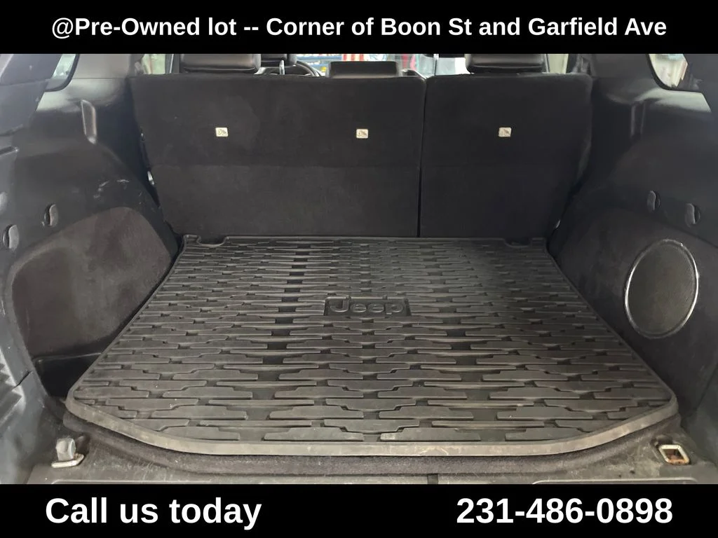 Used 2012 Silver Jeep Laredo image 27