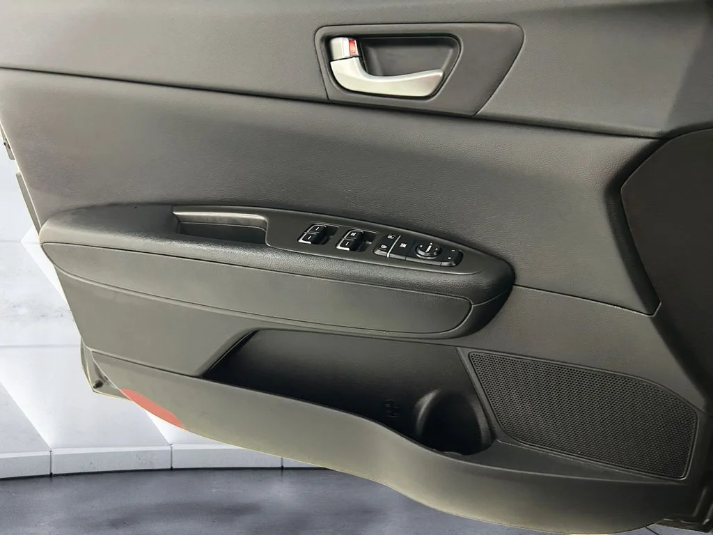 Used 2016 Gray Kia LX image 12