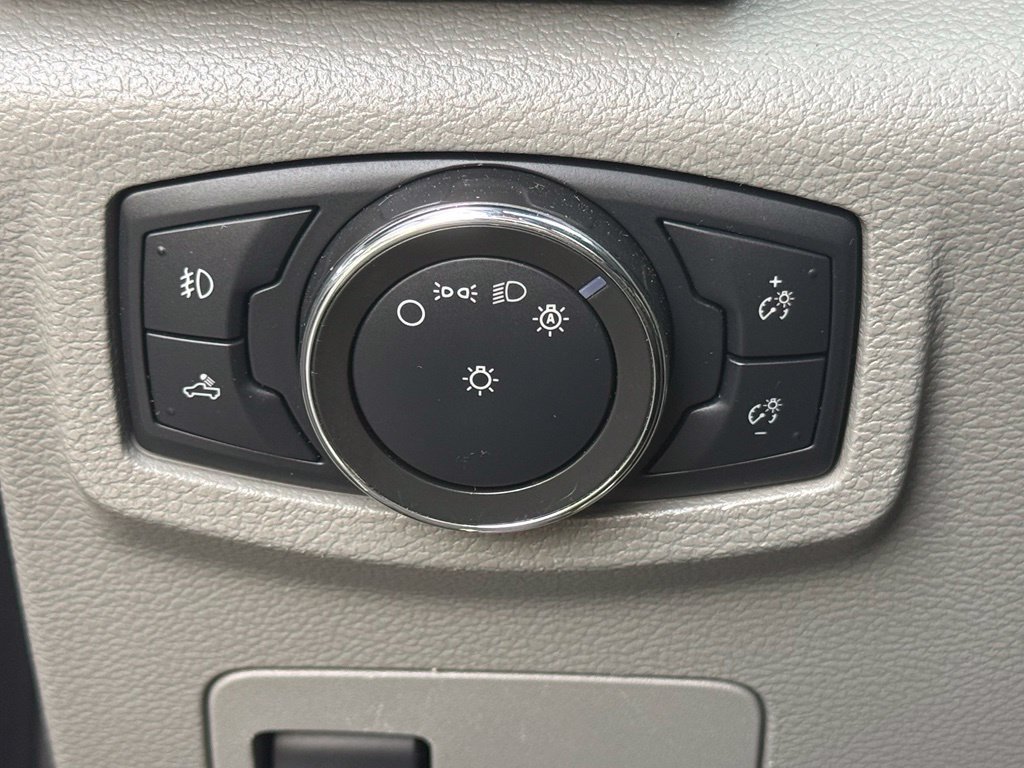Used 2018 Black Ford XL image 24