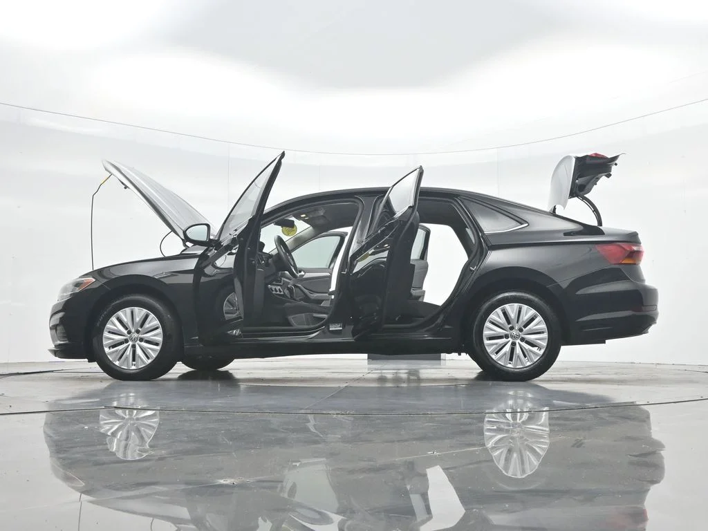 Used 2019 Black Volkswagen 1.4T S image 49