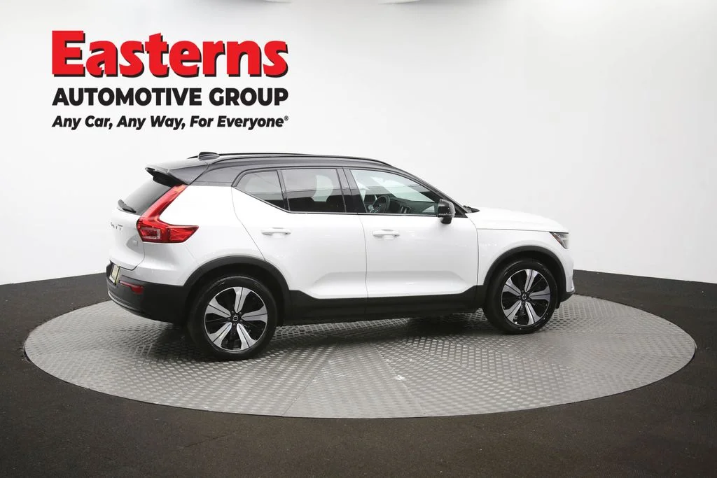 Used 2023 White Volvo Twin Plus image 37