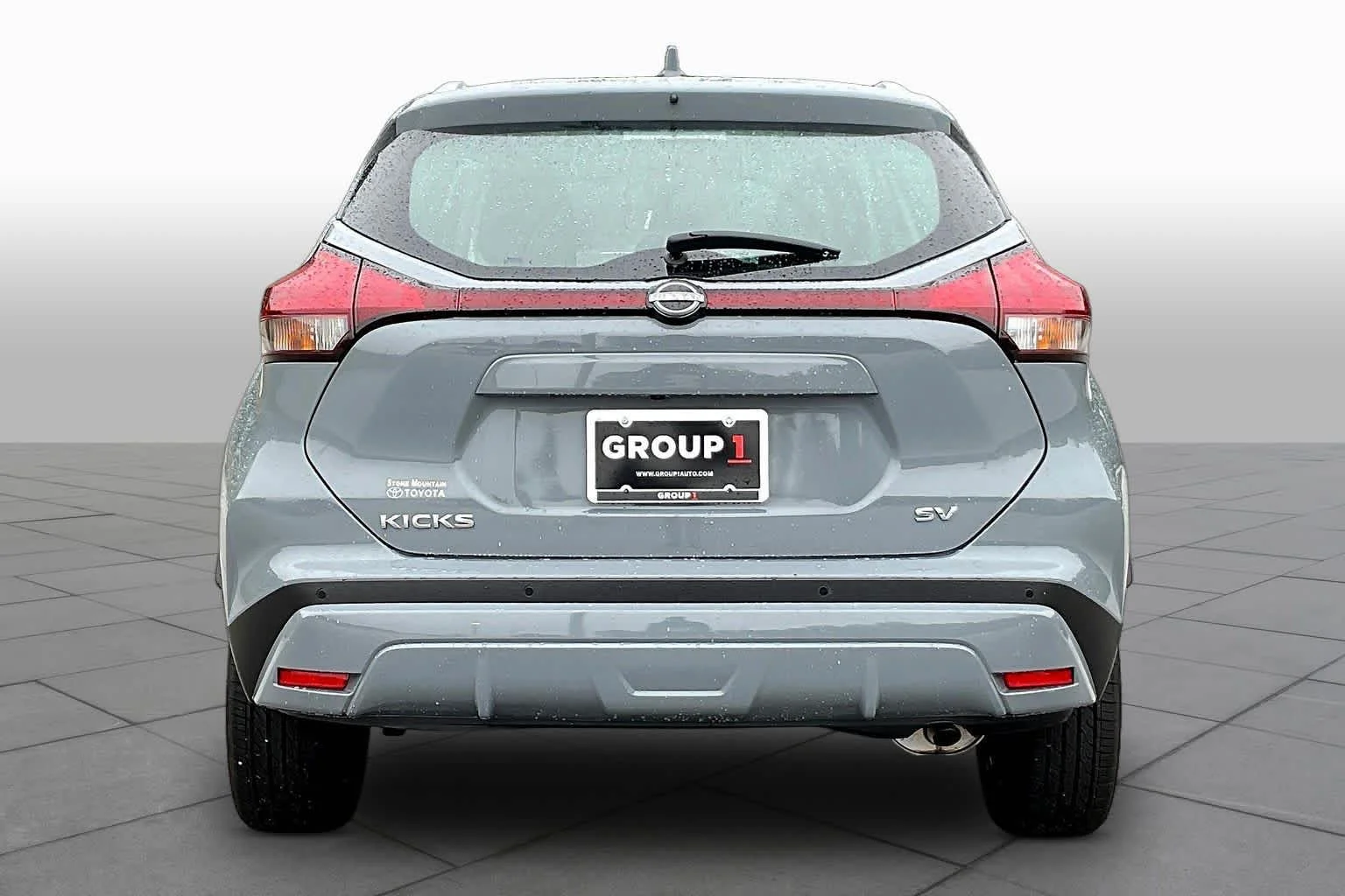 Used 2024 Boulder Gray Pearl Nissan SV image 5