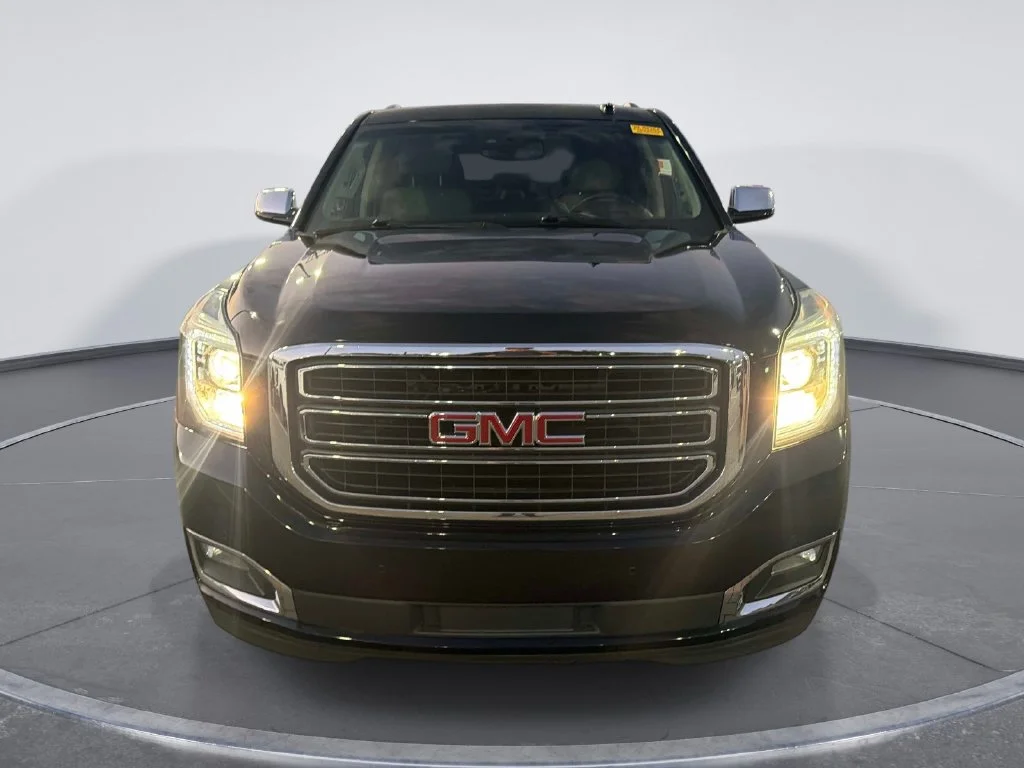 Used 2016 Black GMC SLT image 2
