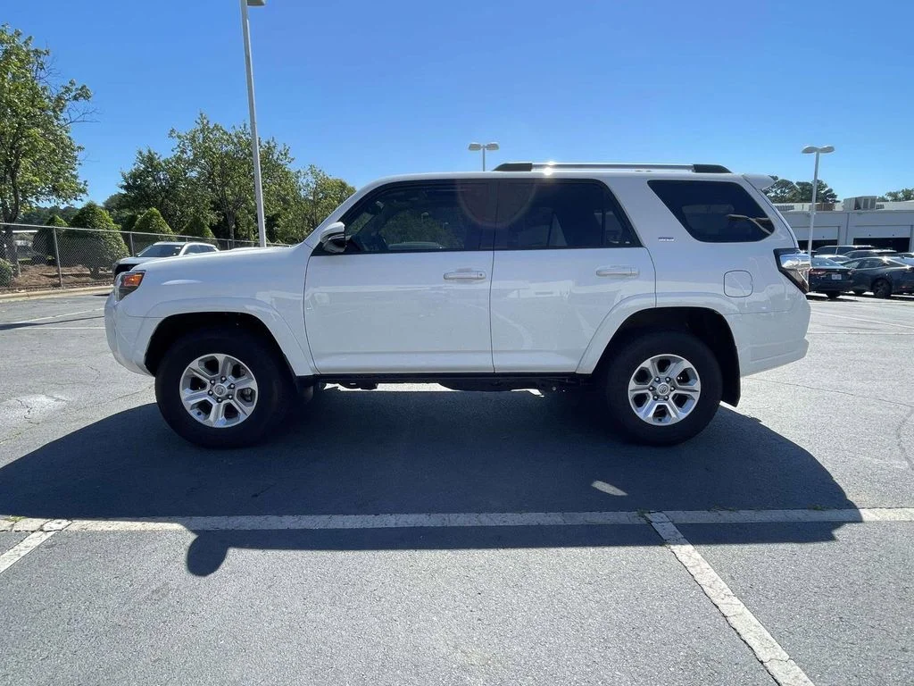 Used 2023 White Toyota SR5 Premium image 12