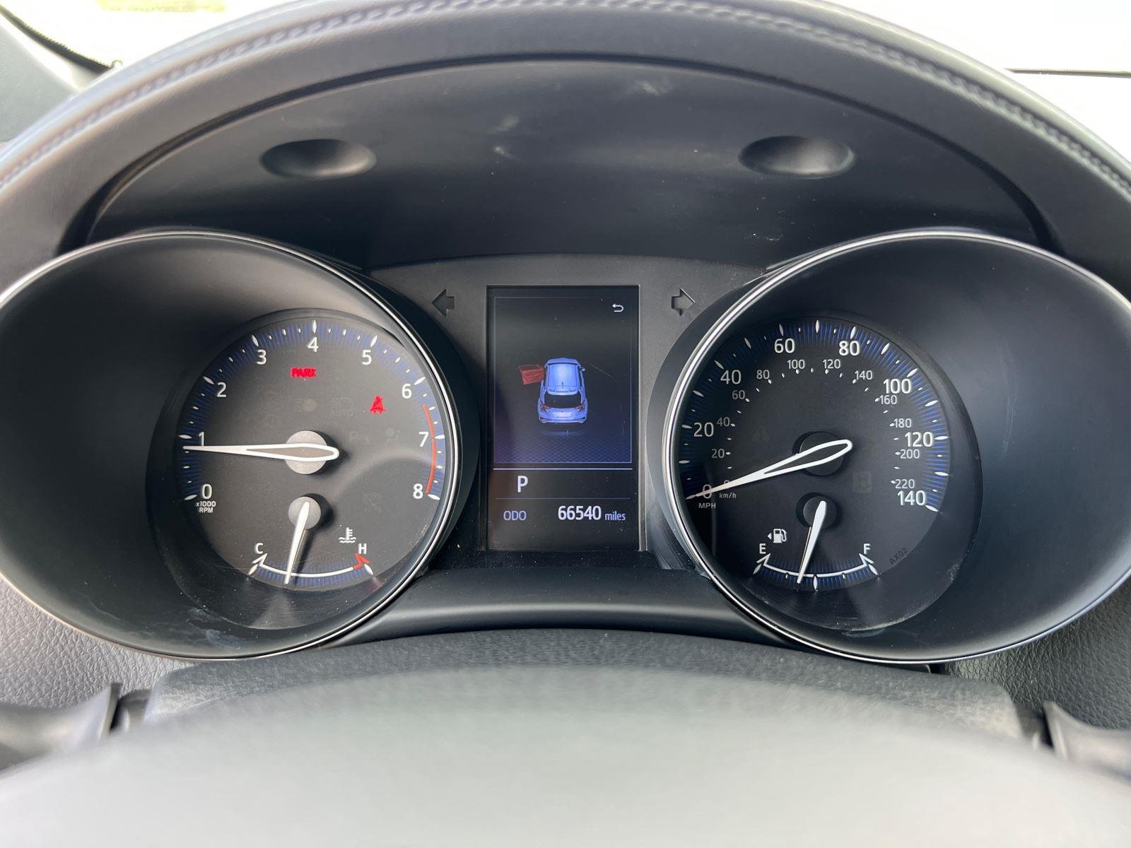 Used 2019 Silver Knockout Metallic Toyota LE image 26