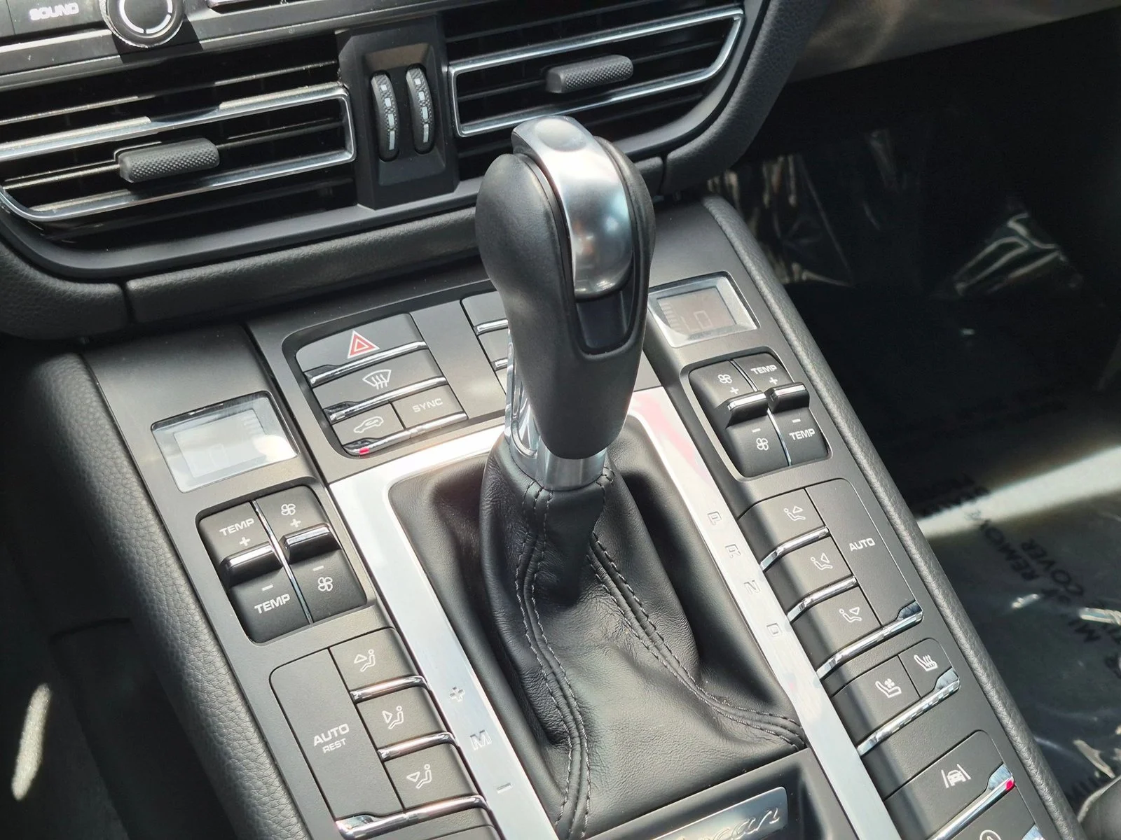 Used 2019 Dolomite Silver Metallic Porsche S image 22