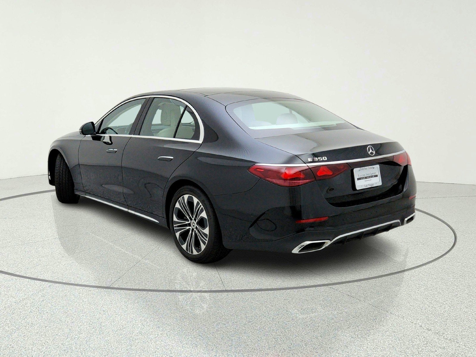 2026 Mercedes-Benz E-Class E350 - Photo 33