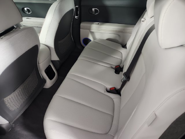 2024 Hyundai IONIQ 5 Limited - Photo 16
