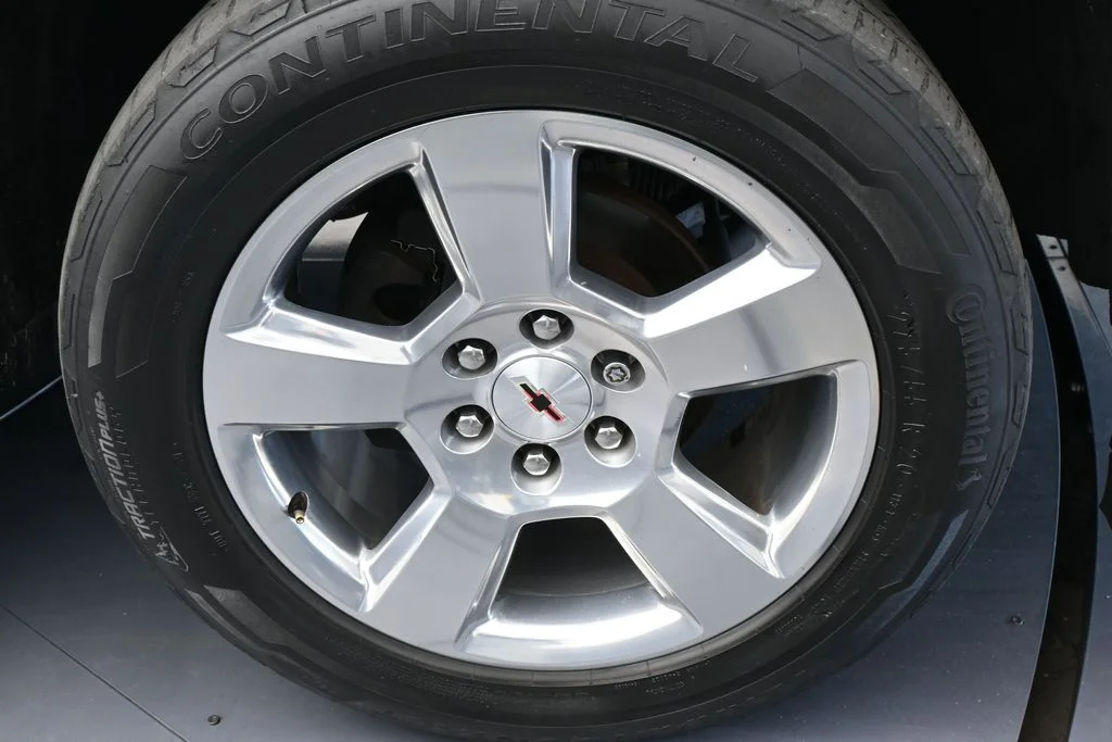 Used 2016 Deep Ocean Blue Metallic Chevrolet LT image 31