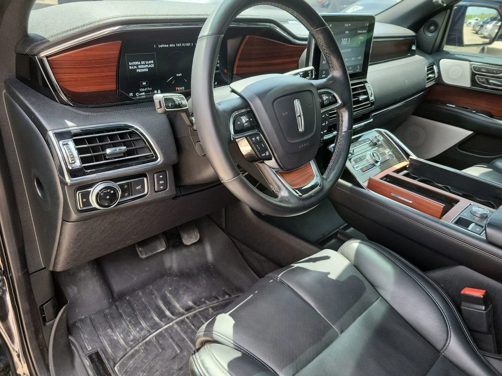 Used 2020 Black Lincoln Reserve L image 10