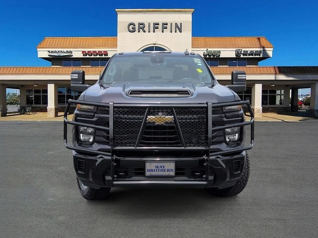 Used 2024 Gray Chevrolet Custom image 12