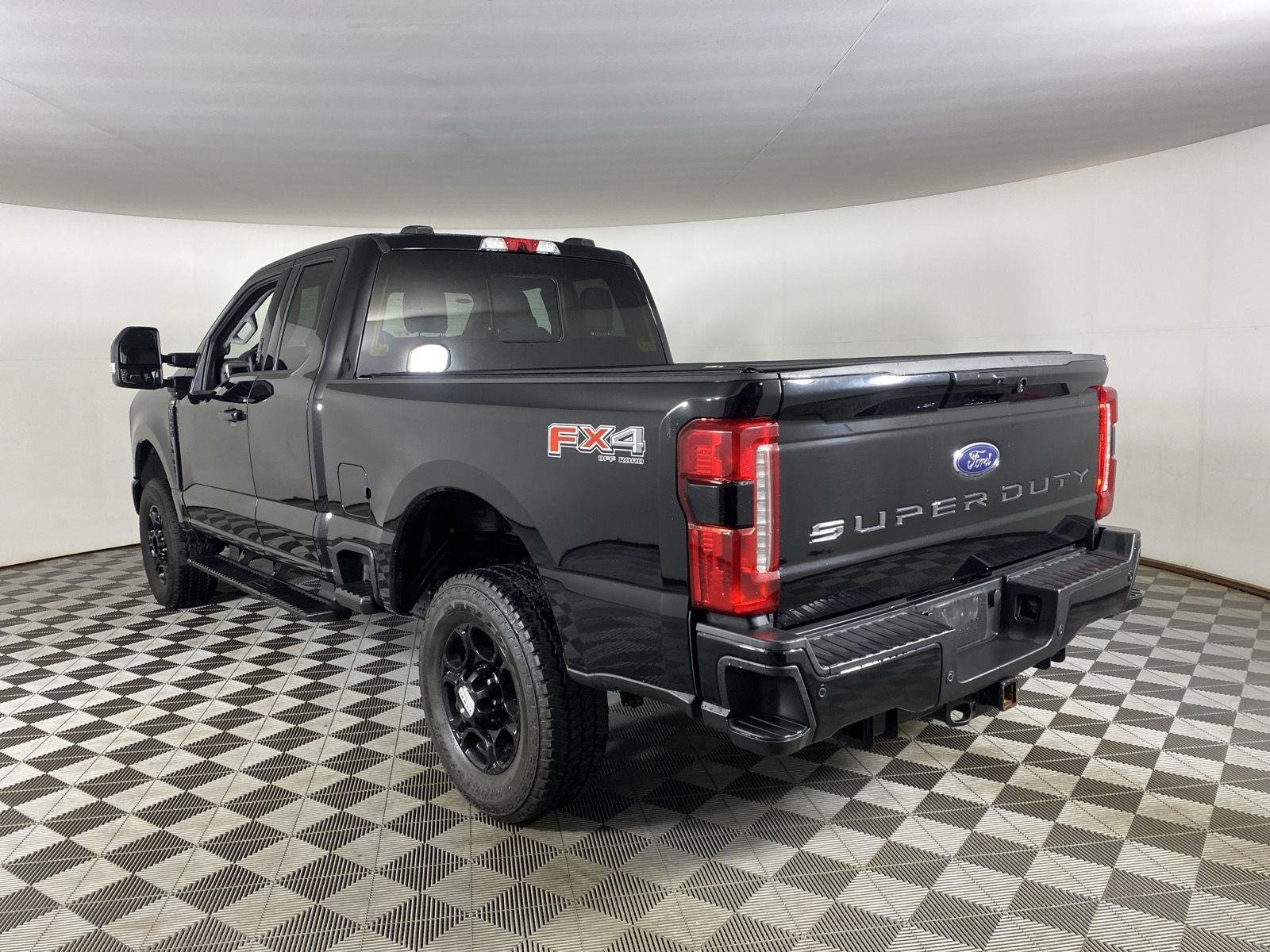 Used 2023 Black Metallic Ford XLT image 28