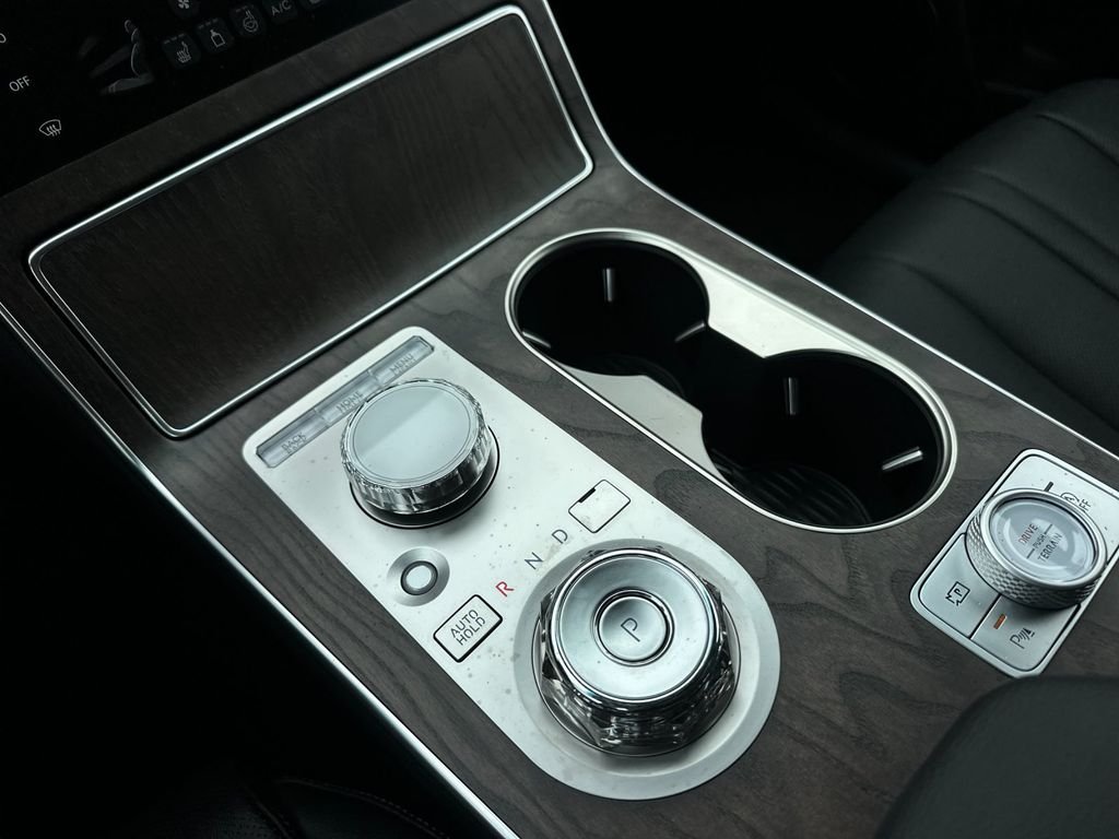 New 2026 White Genesis 2.5T SELECT image 22