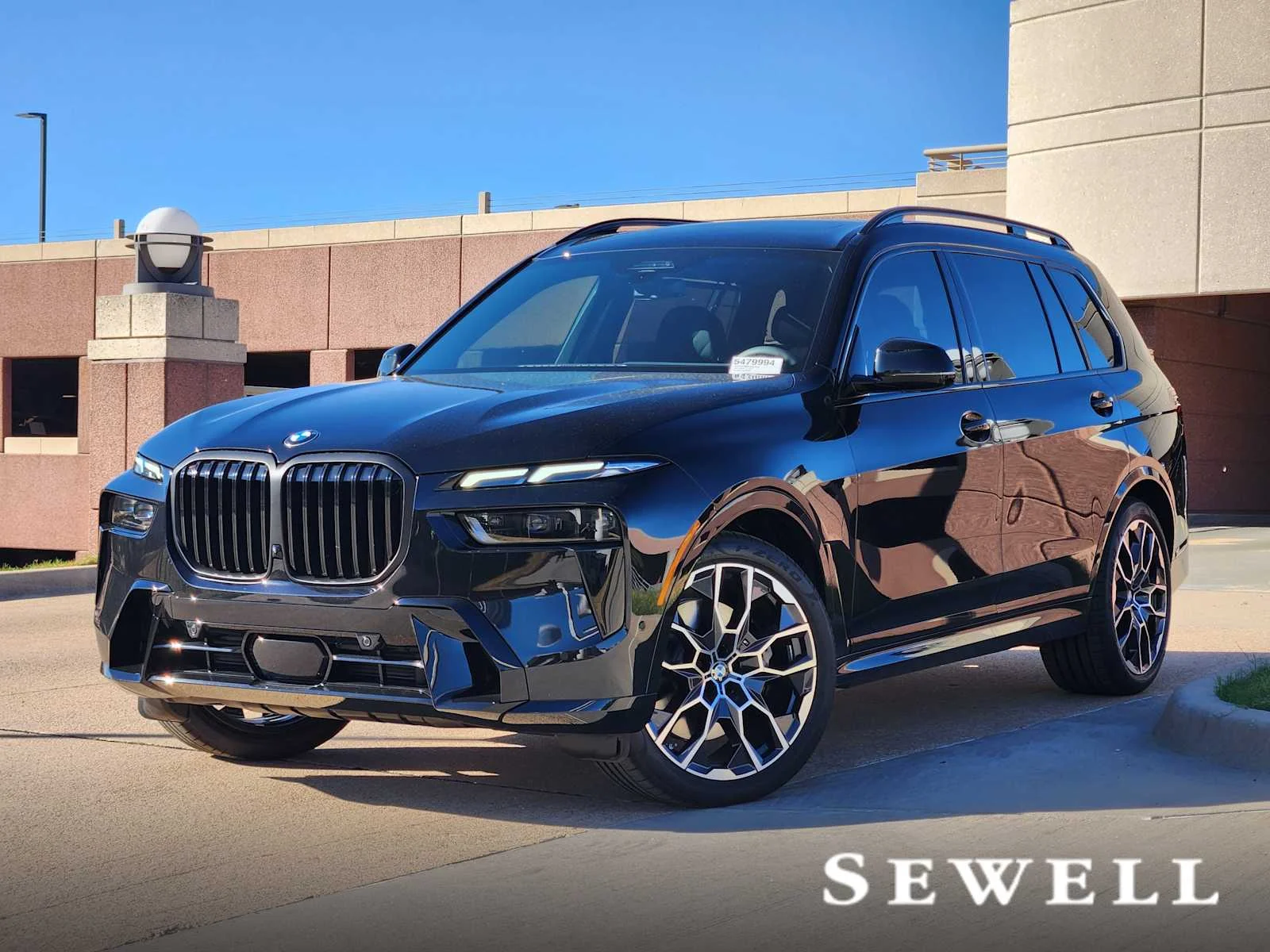 2027 BMW X7