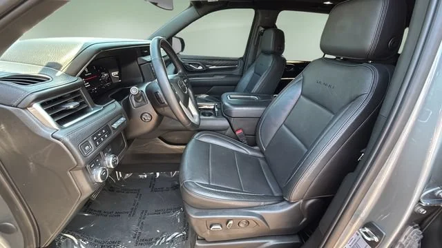 Used 2023 STERLING METALLIC GMC Denali image 18