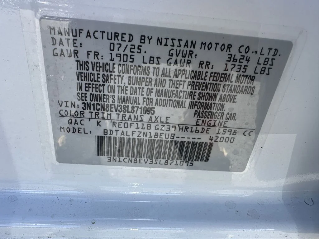 2025 Nissan Versa Sedan SV - Photo 11