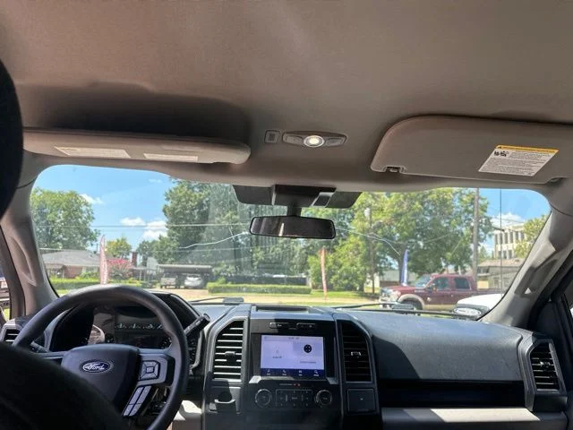 Used 2020 White Ford XL image 24