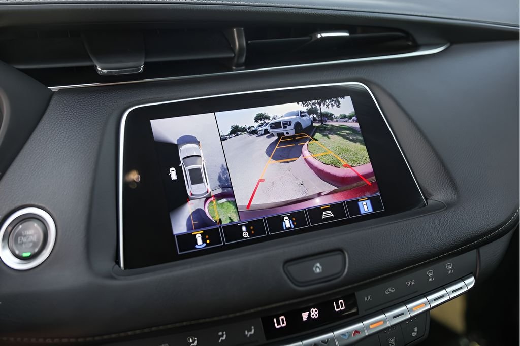 Used 2022  Cadillac Premium Luxury image 20