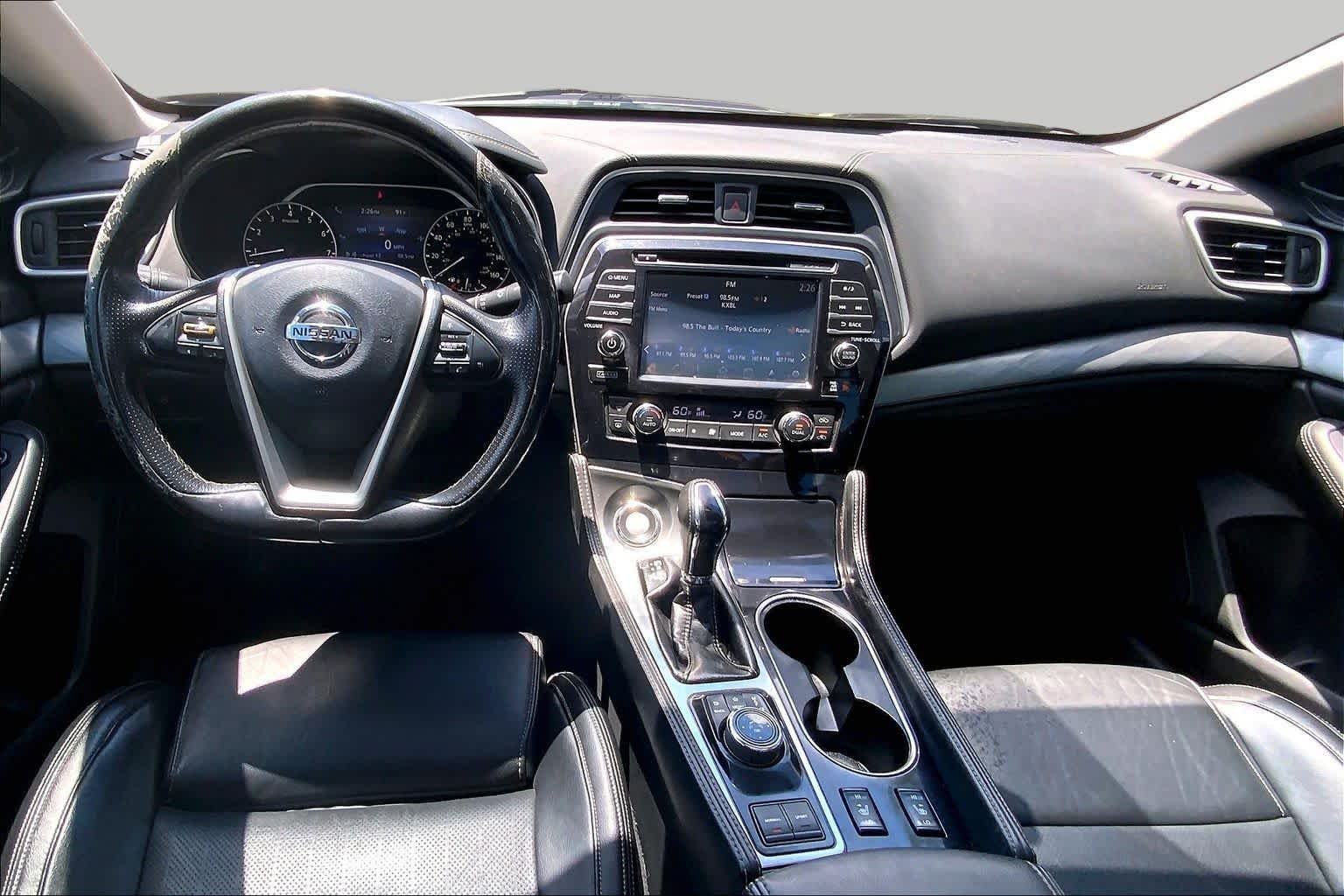 Used 2016 Bordeaux Black Nissan 3.5 SL image 16