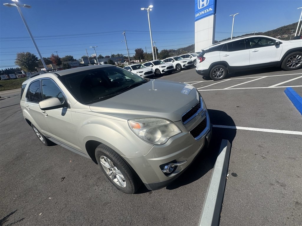 Used 2013 Champagne Silver Metallic Chevrolet LT image 4