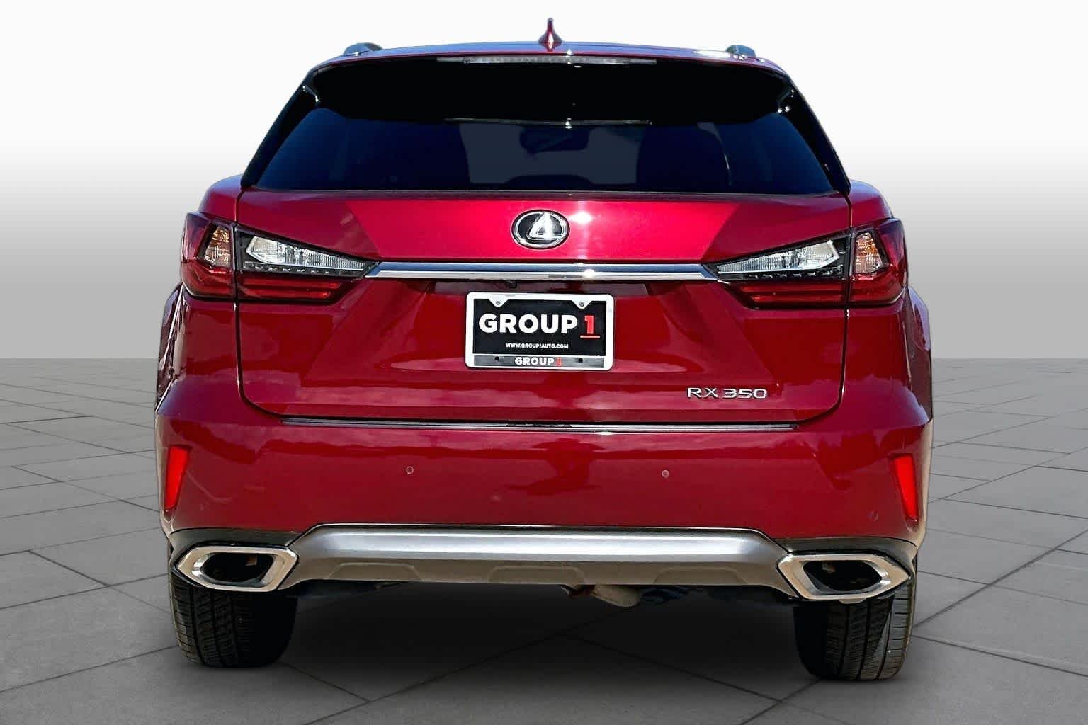 Used 2019 Matador Red Mica Lexus  image 5