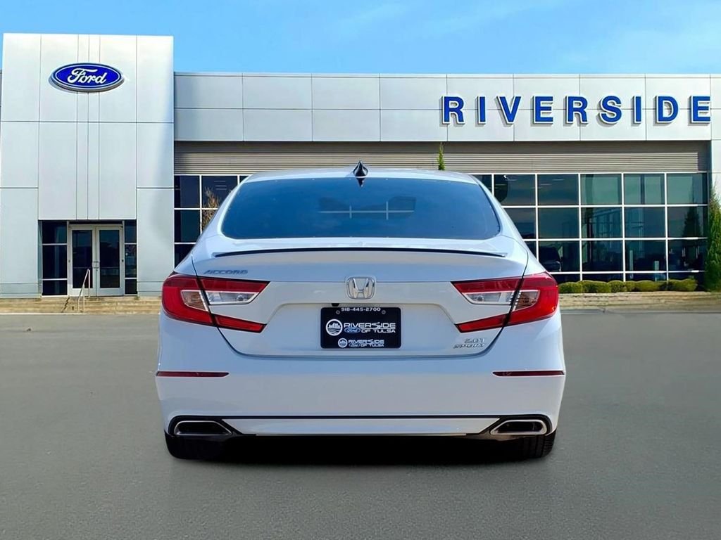 Used 2022 Platinum White Honda Sport 2.0T image 6