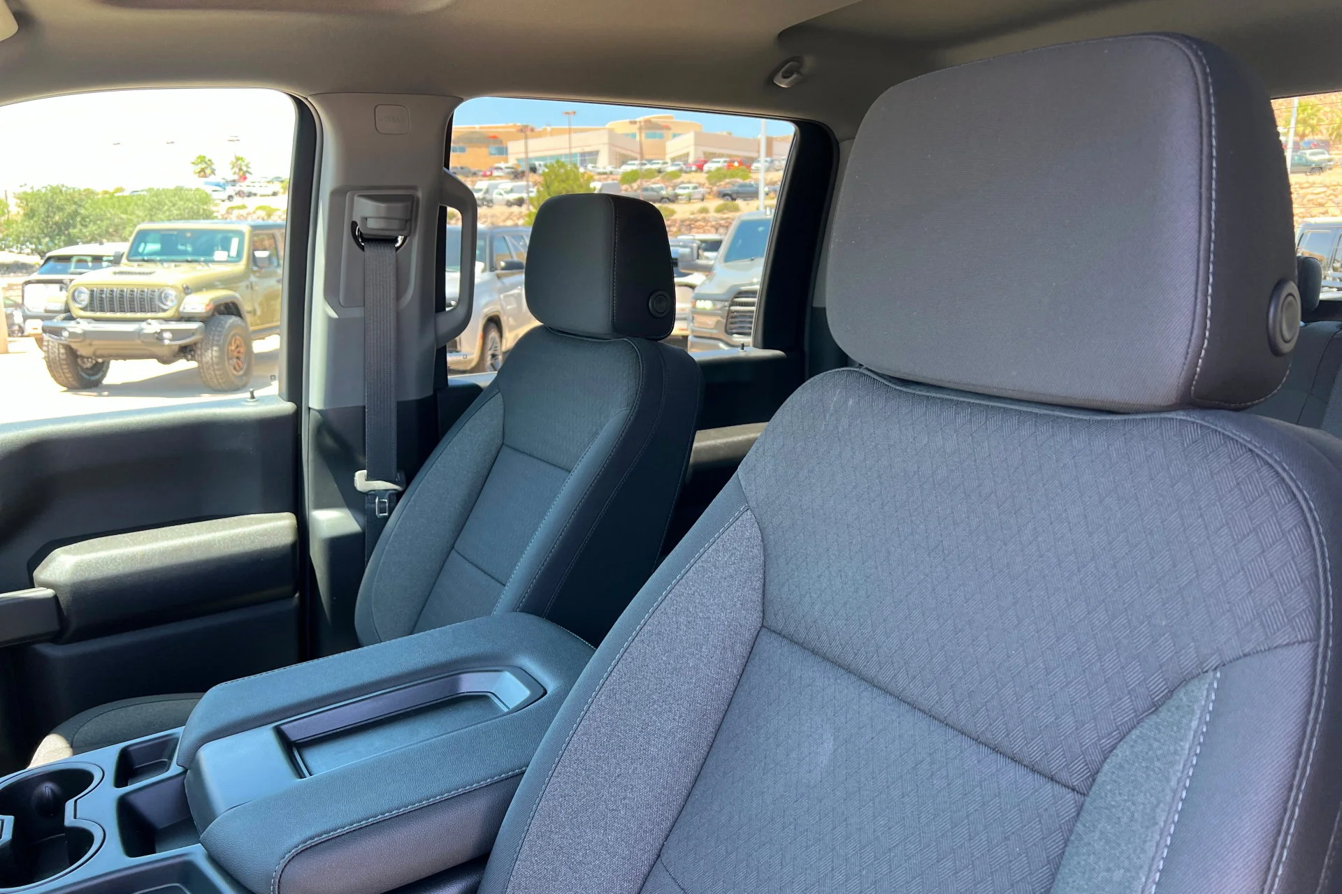 2026 Chevrolet Silverado 2500 HD Custom - Photo 16