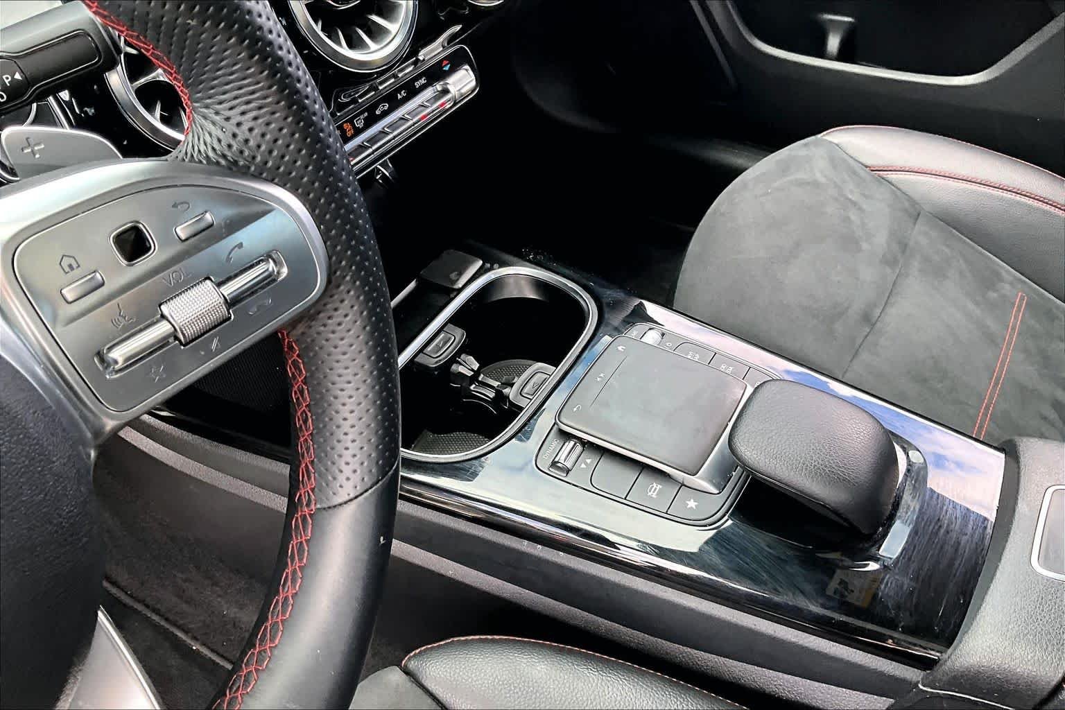 Used 2022 Digital White Metallic Mercedes-Benz CLA 250 image 13
