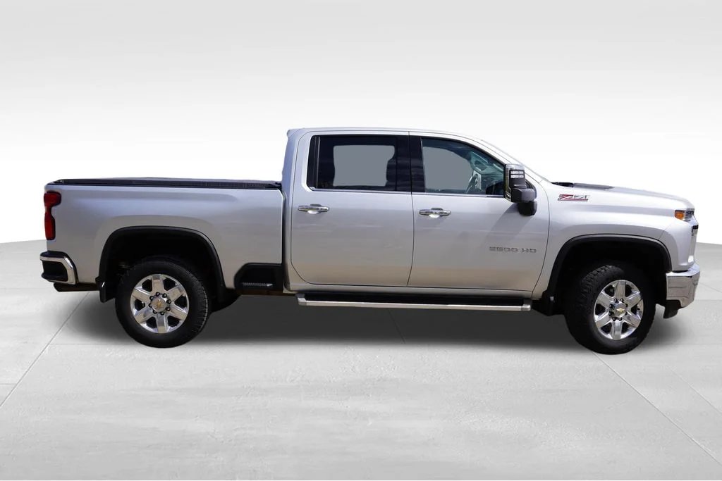 Used 2022 Silver Ice Metallic Chevrolet LTZ image 3