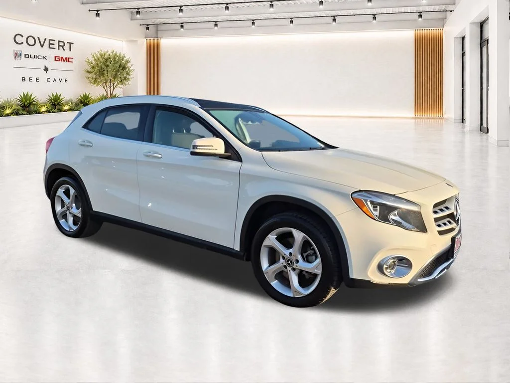 Used 2018 Black Mercedes-Benz GLA 250 image 1