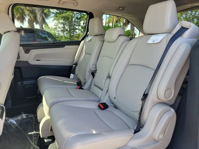 New 2026 Platinum White Pearl Honda EX-L image 18