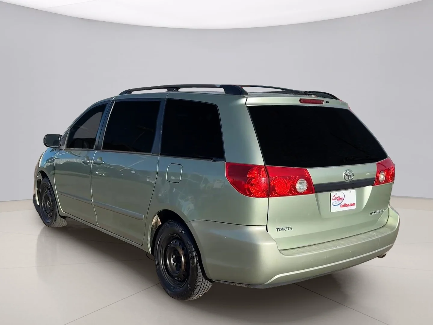 Used 2009 Green Toyota CE FWD image 3