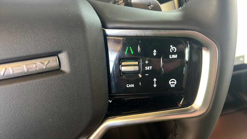 Certified Used 2025 Silver Land Rover SE image 33