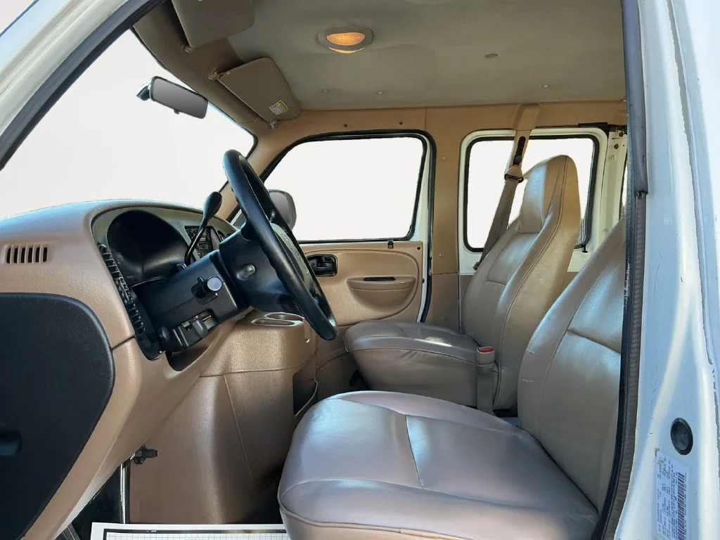 Used 2000 White Dodge Base image 11