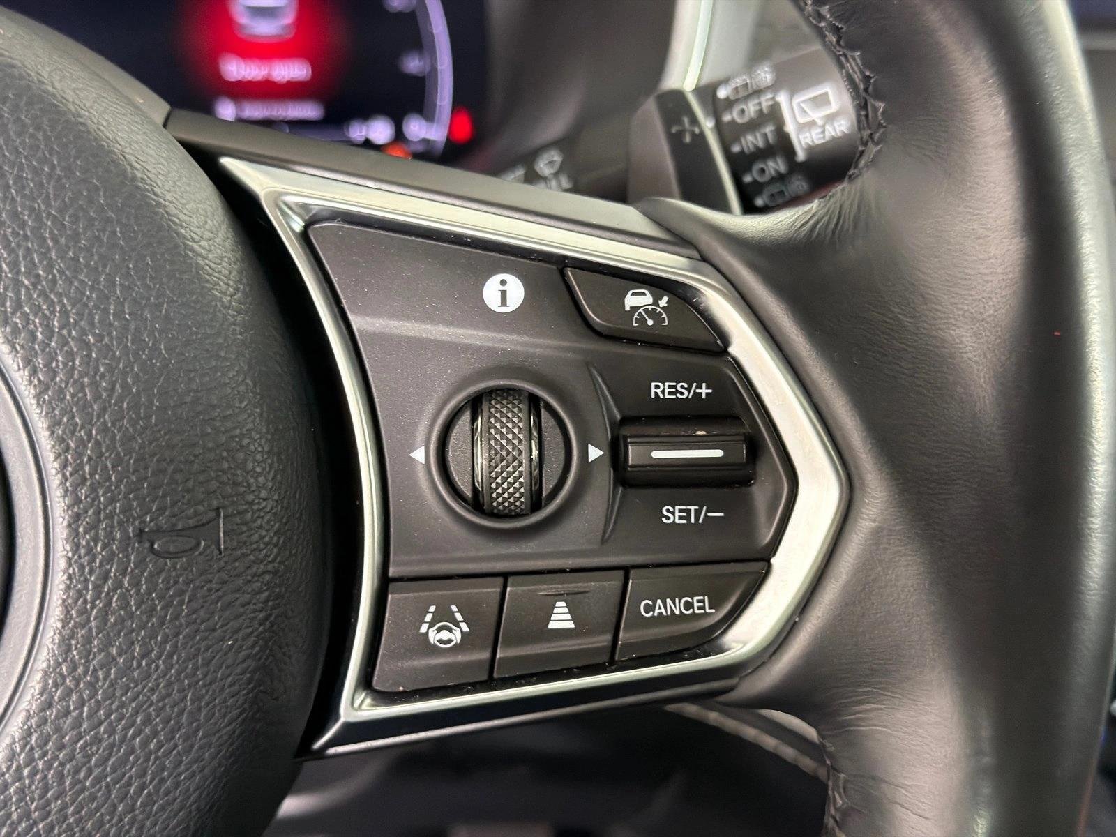 Used 2023 Silver Acura w/Advance Package image 28