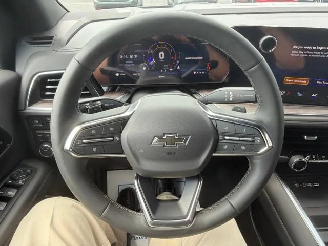 New 2026 Summit White Chevrolet Z71 image 33