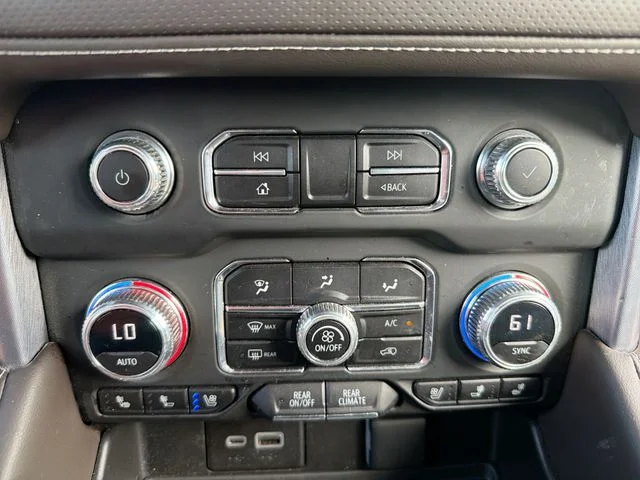 Used 2023 Blue GMC SLT image 22