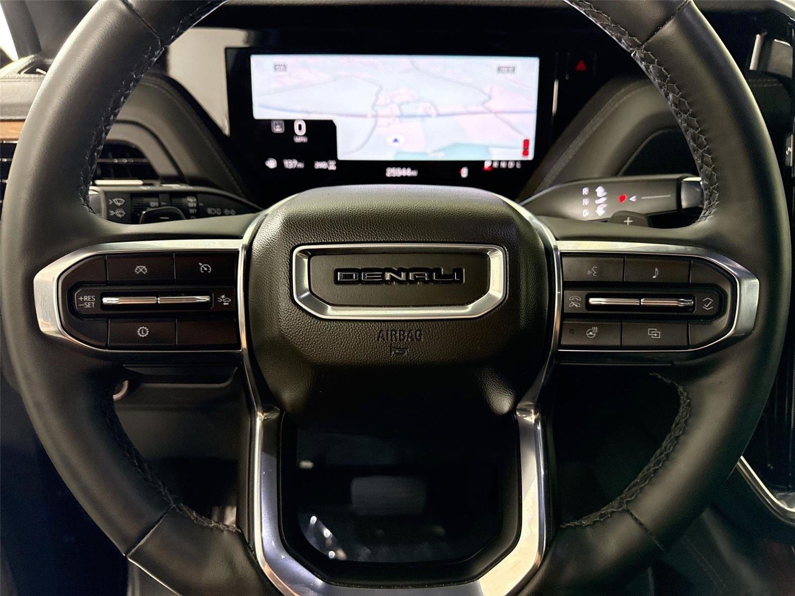 Used 2025 Onyx Black GMC Denali image 17