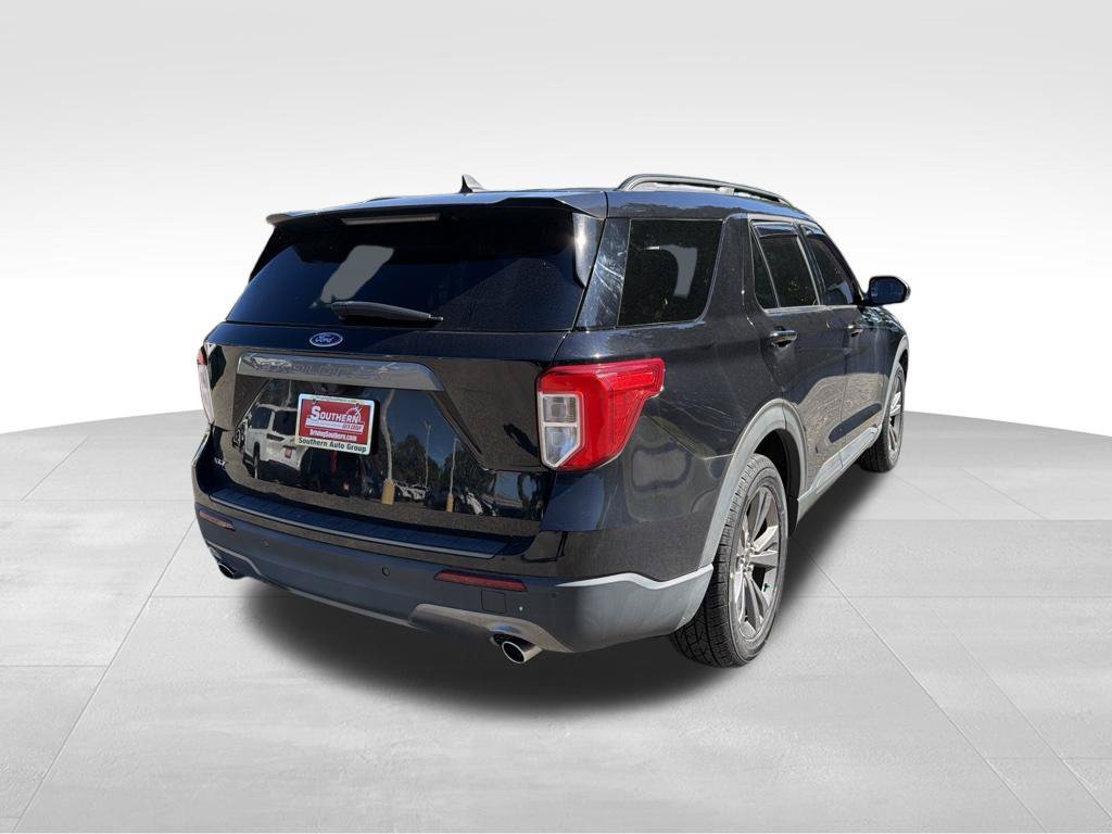 Used 2022 Black Ford XLT image 5