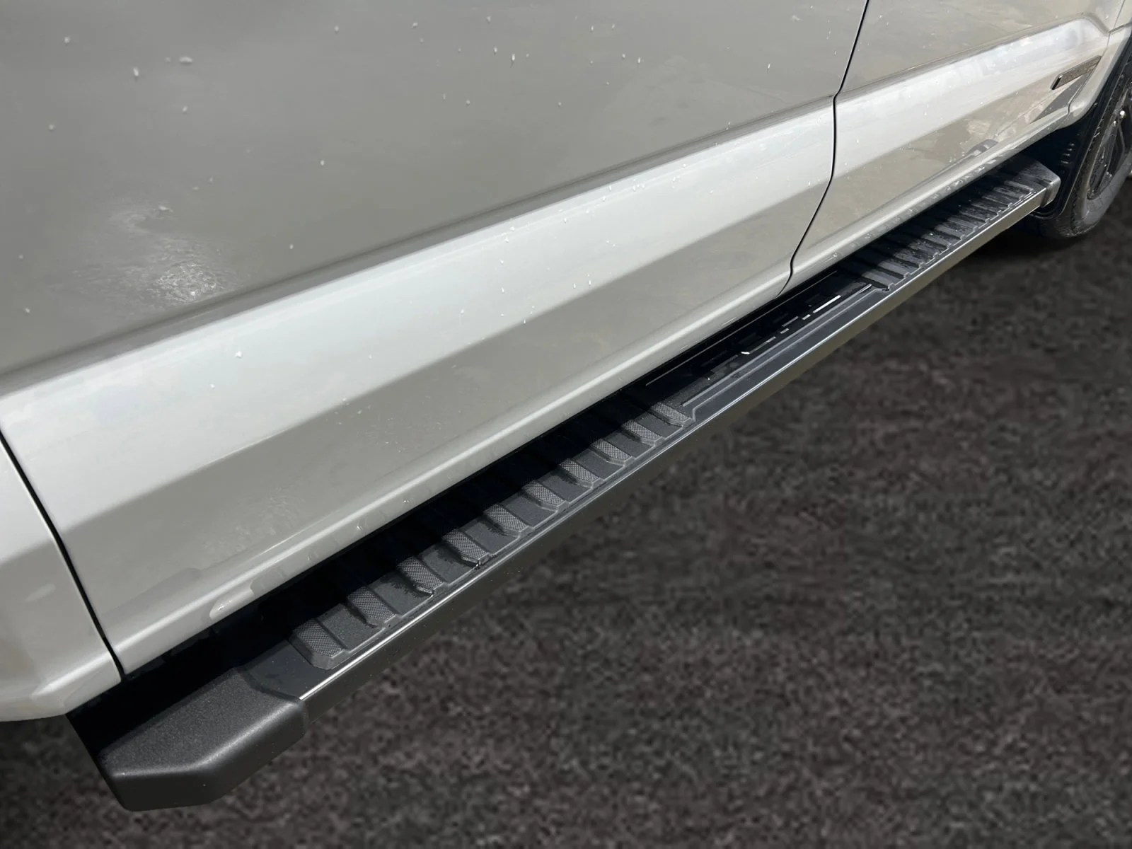 New 2026 Avalanche Ford Lariat image 11