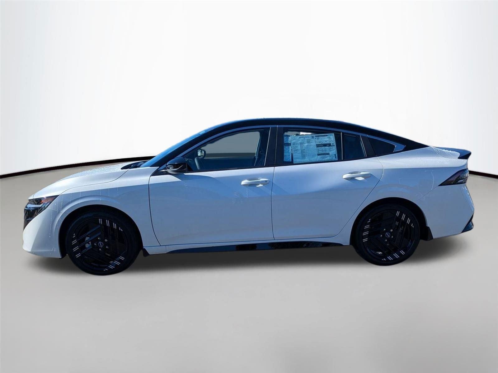 New 2026 Aspen White TriCoat / Super Black Two-tone Nissan SR image 8