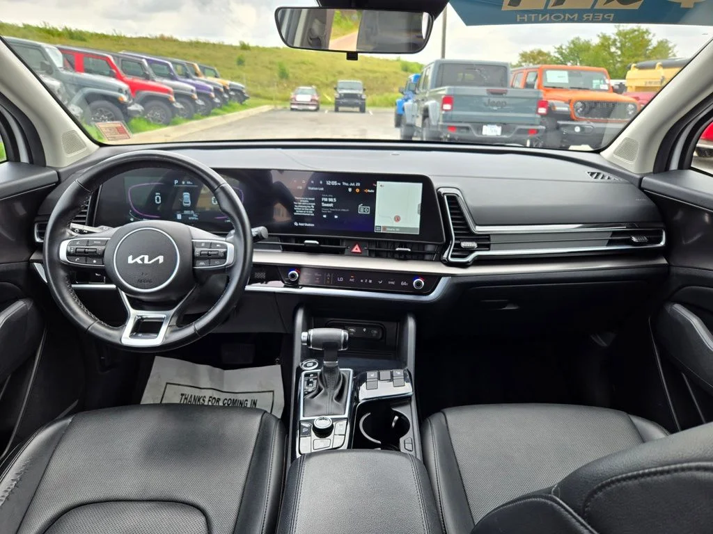 Used 2024 White Kia EX image 17
