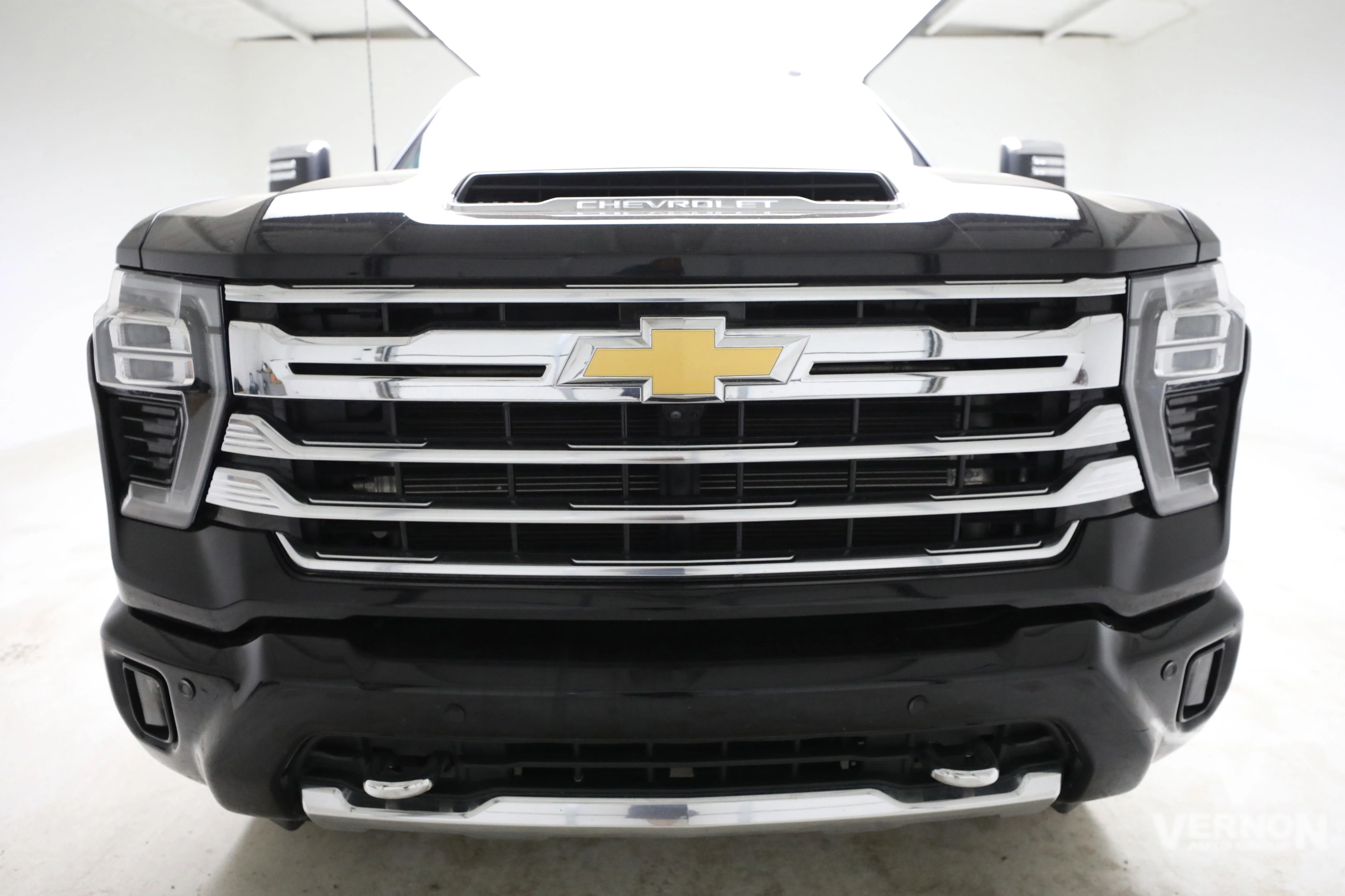 Pre-Owned 2024 Chevrolet Silverado 2500HD High Country Crew Cab 4x4