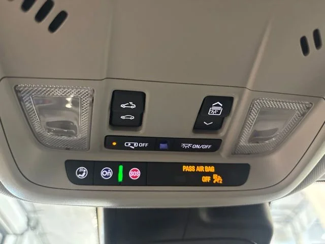 Used 2022 Silver Ice Metallic Chevrolet Premier image 26