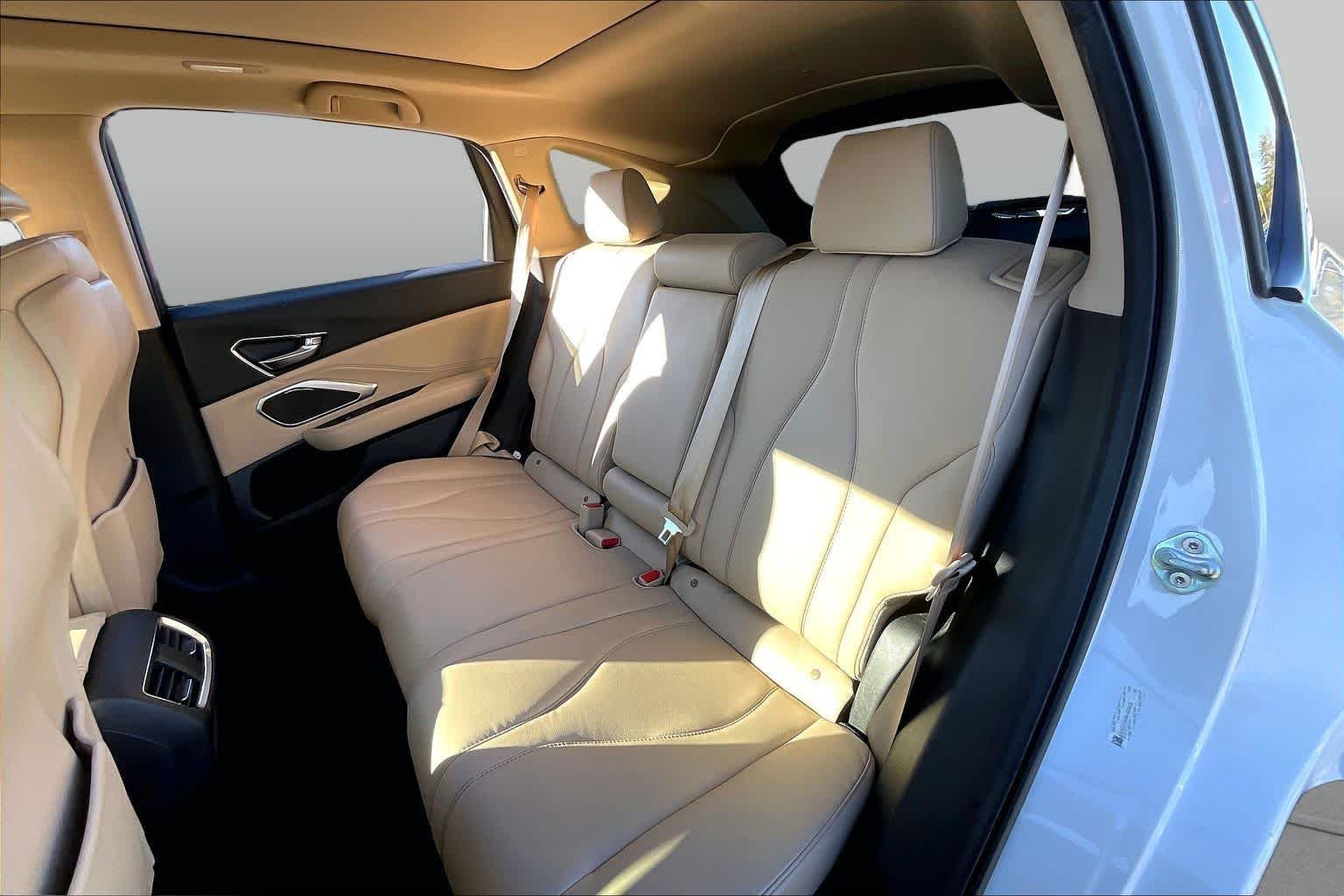 Certified Used 2019 White Diamond Pearl Acura SH-AWD image 20