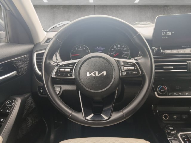 Used 2023 Gravity Gray Kia EX image 22