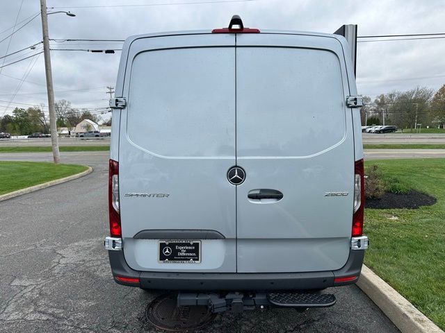 New 2026 High-tech silver metallic Mercedes-Benz Cargo 144 WB image 36