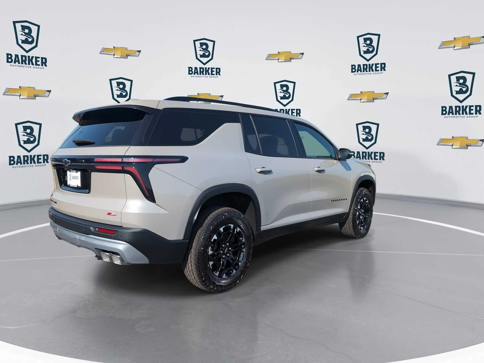 2027 Chevrolet Traverse Z71 - Photo 8